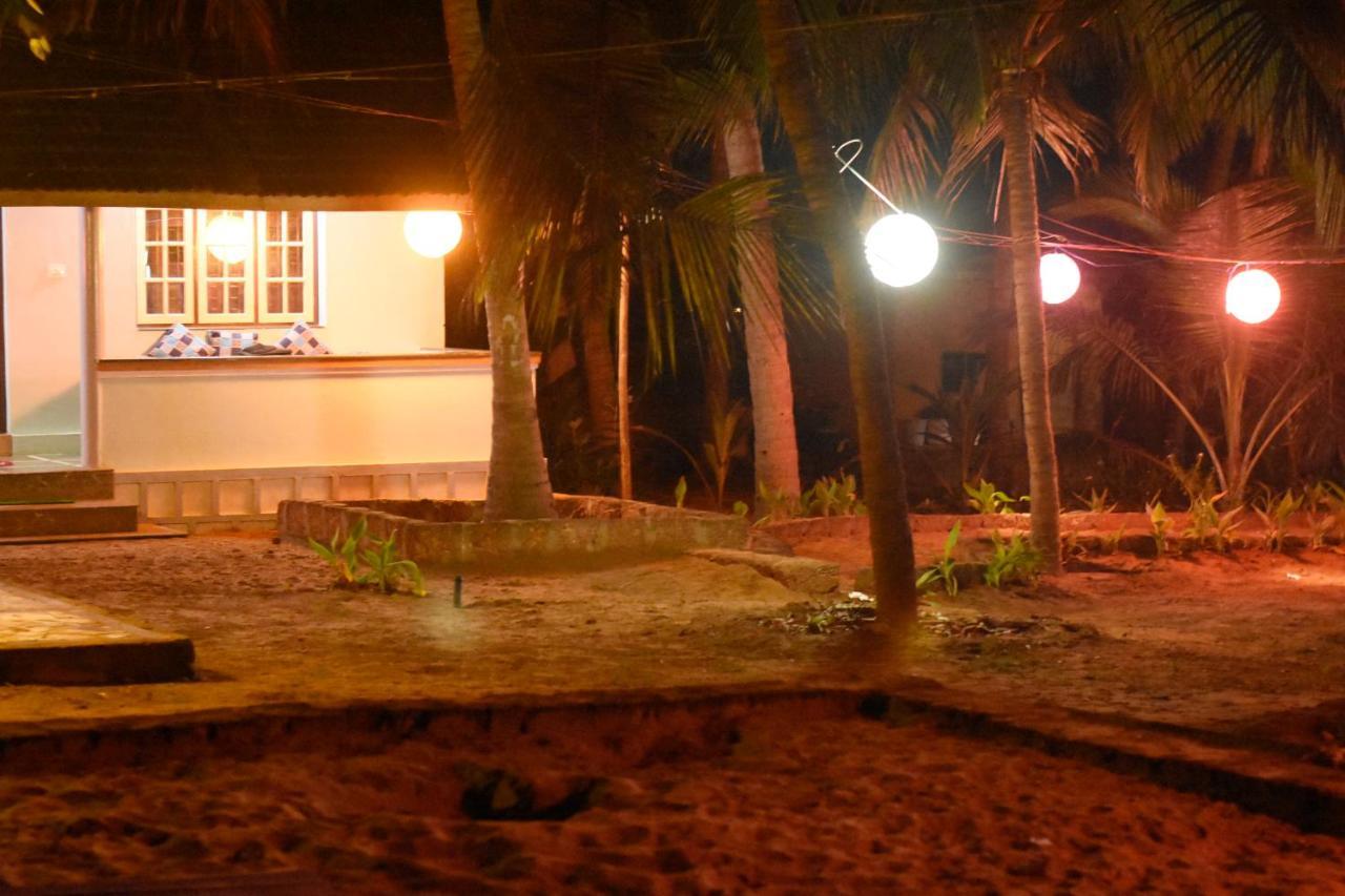 Hotel Om Star Beach Cottage Gokarna  Eksteriør bilde